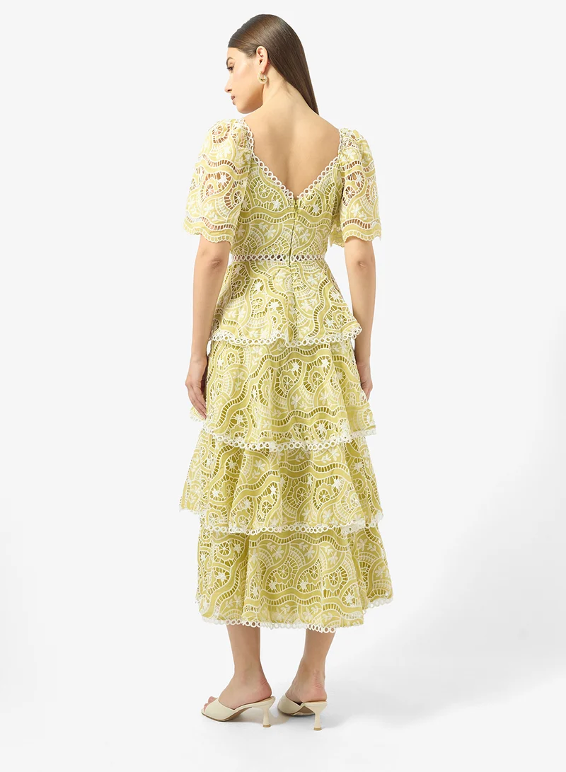 جاست مي فستان ميدي بأكمام منتفخة مطرزة بطبقات